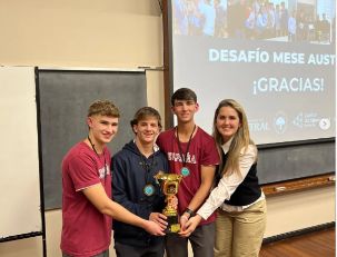 Tomás Katz, Ramiro Lerme y Tomás Bovolini. Colegio Parque de España