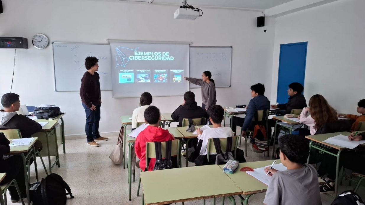 Alumnado del Instituto Español Juan Ramón Jiménez de Casablanca 