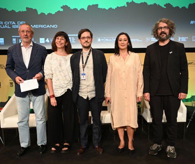 Ponentes de la mesa rednda