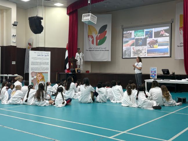 Día de la Mujer y la Niña en la Ciencia en la Spanish School de Abu Dabi