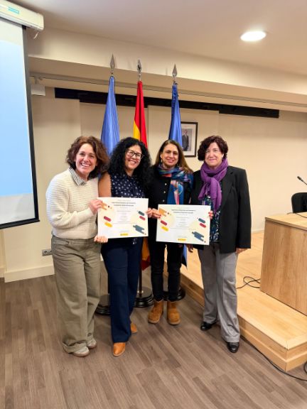 I Premios Nacionales experiencias educativas que fomentan la competencia digital del alumnado. Colegio Español Maria Moliner (Andorra)