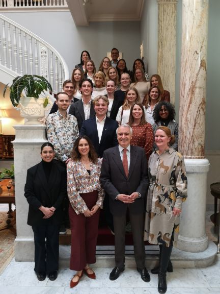 Recepción en la Embajada de los estudiantes suecos del programa "Un año en España"